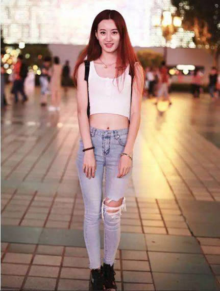 2018紧身裤潮感十足：女人低调凸显气质（图）