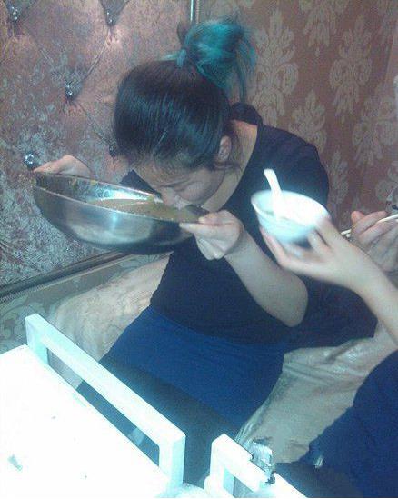 妹子饭量真心不大，一盆就够了，就一盆