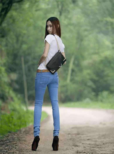 时髦的紧身裤：舒适迷人（图）