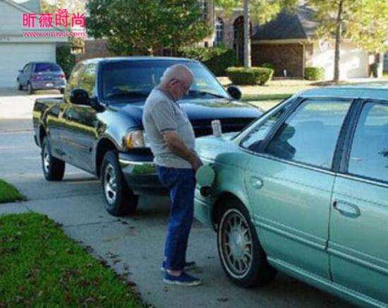 笑图片笑死人:看你能憋住不笑搞笑图片笑死人