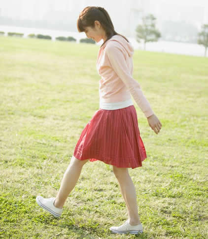 一天走多少步合适:医生告诉你答案(图) 一天走多少步合适:医生告诉你答案(图)