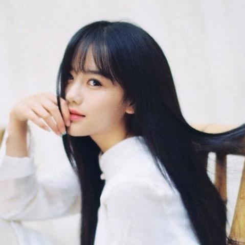 美女图片头像：气质美女图片头像快来挑选吧