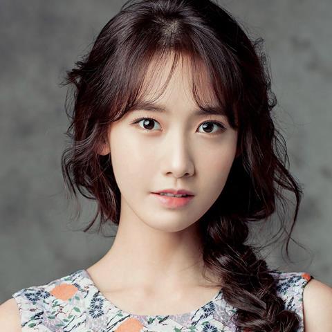 美女图片头像：气质美女图片头像快来挑选吧