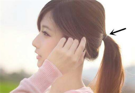 学会这样扎马尾 瞬间年轻十岁(图) 学会这样扎马尾 瞬间年轻十岁(图)