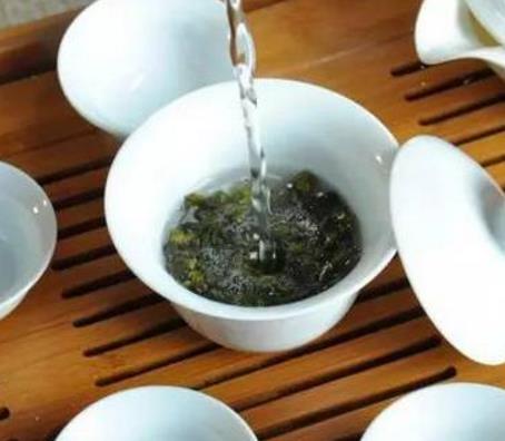 煮粥、炖肉时的泡沫要不要撇掉:泡沫讲究知识讲解 煮粥、炖肉时的泡沫要不要撇掉:泡沫讲究知识讲解