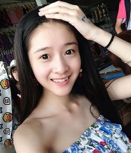 张雪迎比基尼照片:张雪迎的胸有多大胸围多少照片