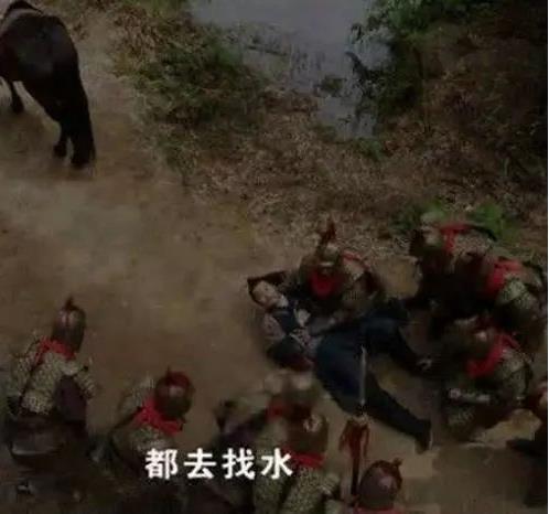 令人发笑的穿帮镜头图片：影视剧穿帮图片忍不住发笑