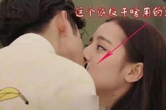 令人发笑的穿帮镜头图片：影视剧穿帮图片忍不住发笑