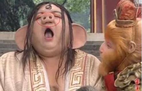 令人发笑的穿帮镜头图片：影视剧穿帮图片忍不住发笑