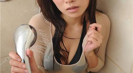 女人洗澡后立刻做这事会患病（图文）