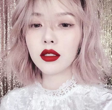 迪丽热巴的脸为何怎么看都小：越剪越美了（图）