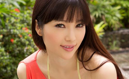 十大童颜巨乳：胸大腰细的十大日本妹子（图）