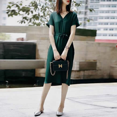 夏季人气6款真丝连衣裙：2018让你气质更有女人味