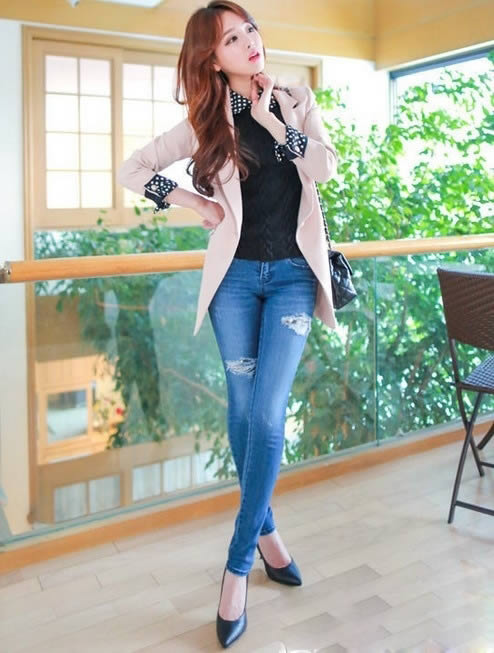 包臀紧身牛仔裤帮你显瘦高：2018春季瘦腿就靠它