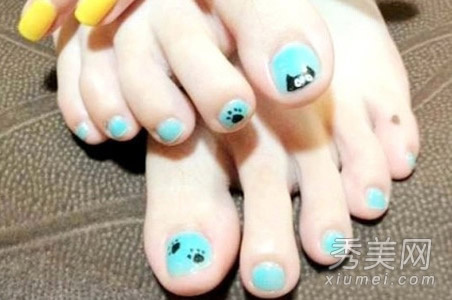美脚趾甲图片：精致女人10款美脚甲必备