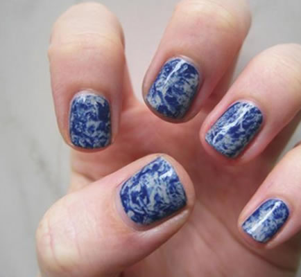 大理石美甲图片：步骤图解教你简单好看的大理石美甲