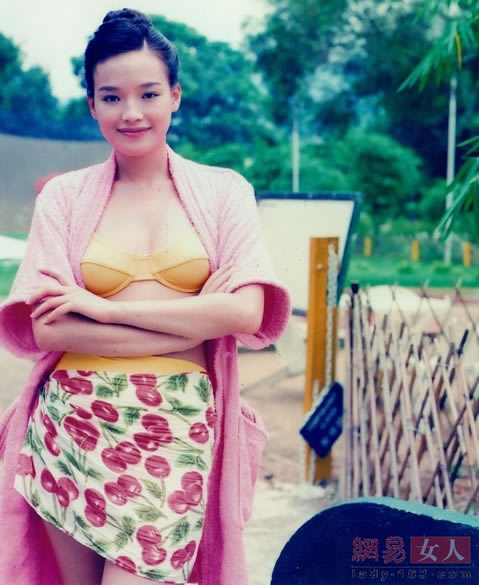 舒淇徐若瑄早期泳装照：清纯可爱才是美（组图）