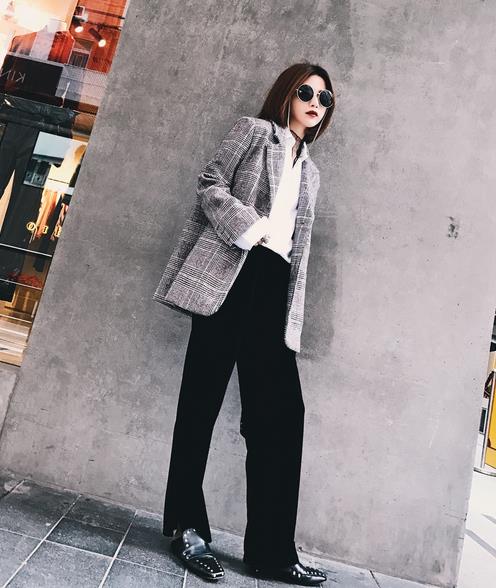 春款清新薄外套:小西服必不可少(图) 春款清新薄外套:小西服必不可少(图)