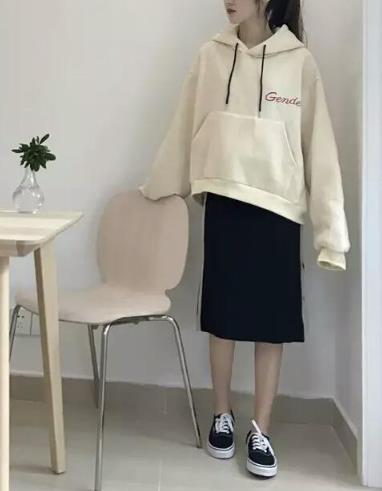 春季时尚气质简约显瘦多风格穿搭教程（图）