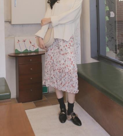 什么长裙好看有气质：7款长裙带你开启撩人春季