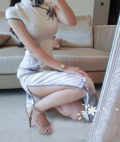 紧身上衣配紧身包臀裙:好身材完美展现出来 紧身上衣配紧身包臀裙:好身材完美展现出来