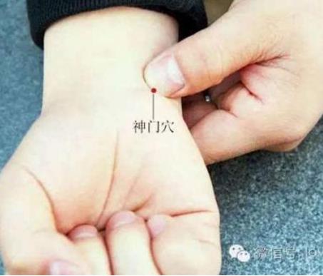 晚上按这里睡觉最舒服：一觉睡到自然醒（图）