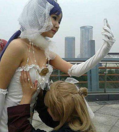 想拍好照片少不了好闺蜜