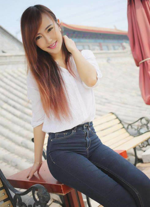 好看的图片大全：养眼漂亮好身材妹子图片