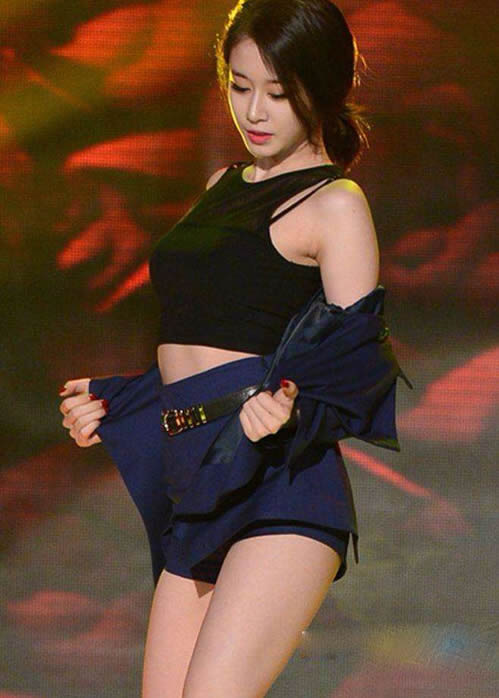 好看的图片大全：养眼漂亮好身材妹子图片