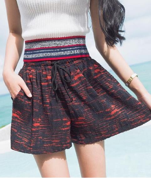 这些裙子很安全