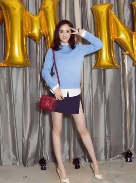 今年流行这样穿毛衣,不懂你就out了!（组图）