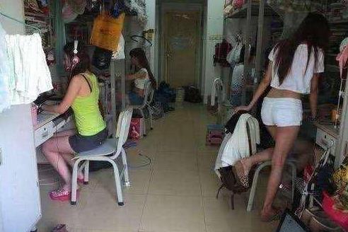 看看女生宿舍的样子，实在不敢恭维啊