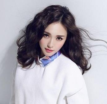 脸大的女生适合什么发型:适合大脸女孩几款发型