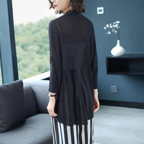 2018年春季新款开衫：简约百搭的条纹开衫