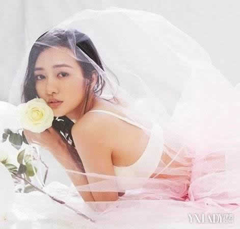 王鸥男人装:王鸥大胆穿着拍男人装(图) 王鸥男人装:王鸥大胆穿着拍男人装(图)