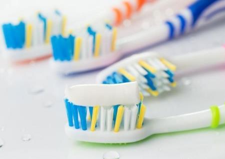 吸盘挂钩老是掉!教你一招让它持久牢固!（超实用）