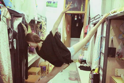 小姐姐优美的一字马姿势：最强一字马姿势（图）