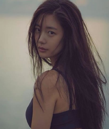 李成敏电影,李成敏个人资料介绍:李成敏是一名韩国女演员,模特,于