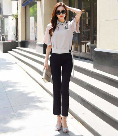 精致紧身裤显瘦不尴尬:女神范打扮更显美腿(图) 精致紧身裤显瘦不尴尬:女神范打扮更显美腿(图)