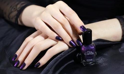 2018好看星空款式美甲图片：炫酷星空美甲神秘有帅气