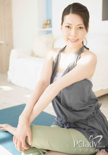 如何练成一双美腿：有效练成一双美腿的3个瑜伽动作