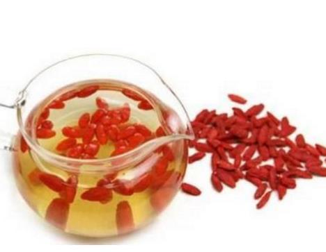 枸杞是干吃还是泡水好?营养师给出答案（图）