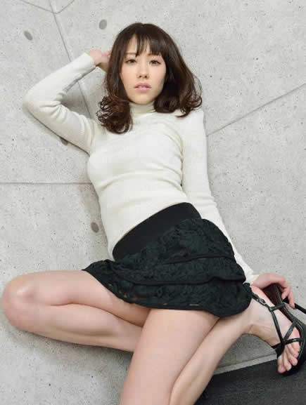 农村小伙与中年妇女：农村16岁少年与留守中年妇女相爱