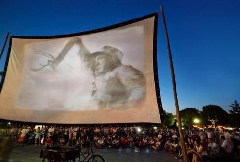 60年代农村露天电影：那些年农村看过的露天电影（图）