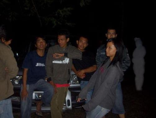 清晰灵异照片大全,网络上的照片上的鬼影