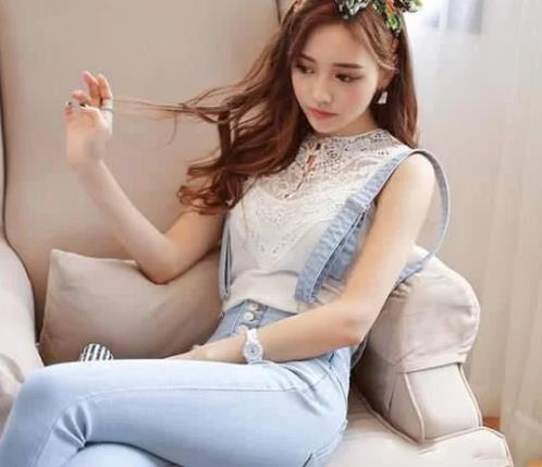 舒适优美的牛仔裤搭配:年轻时尚春季常见穿法 舒适优美的牛仔裤搭配:年轻时尚春季常见穿法