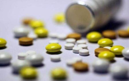 很遗憾,你躲过了伤肝的药,却没躲开伤肝的吃法