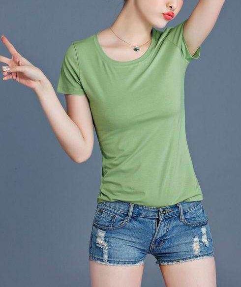 紧身裤紧身时尚:展现美女性感清新好身段(图) 紧身裤紧身时尚:展现美女性感清新好身段(图)