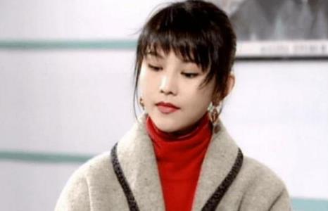 朱茵蔡少芬和林心如20岁照片大放送：纯天然美女