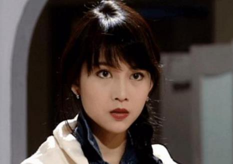 朱茵蔡少芬和林心如20岁照片大放送：纯天然美女